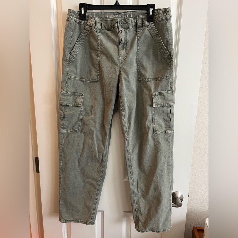 American Eagle Outfitters Olive Green Cargo Pants